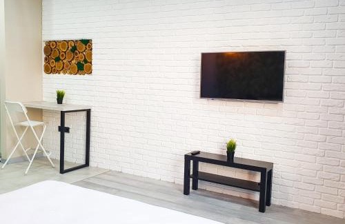 Darnyckyj Apartment | Modern Designer Apartment Near Borispolskaya Metro