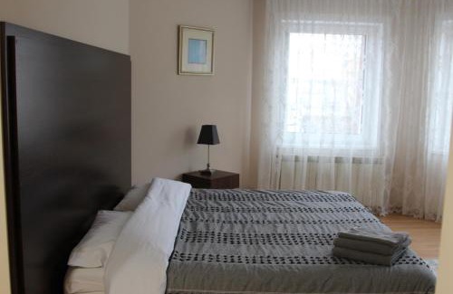 Stryi Hotel | Discover Opal: Guest Rated 8.7 with Family-Friendly Dining