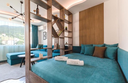 Devin House | Orpheus Melodies: Family-Friendly Retreat with Top Ratings