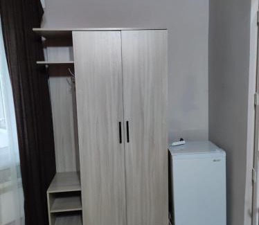 Cholpon-Ata House | Autumn Retreat at Isyk Kul: Pet-Friendly with Breakfast