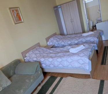 Cholpon-Ata House | Autumn Retreat at Isyk Kul: Pet-Friendly with Breakfast