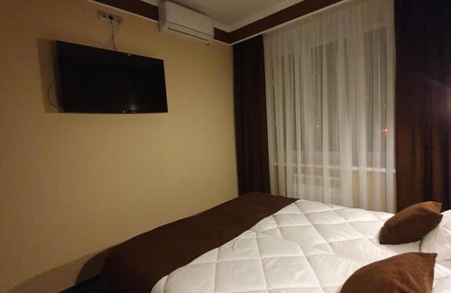 Cheboksary Hotel | Top-Rated Отель Авиатор with Wheelchair Access & Kitchen