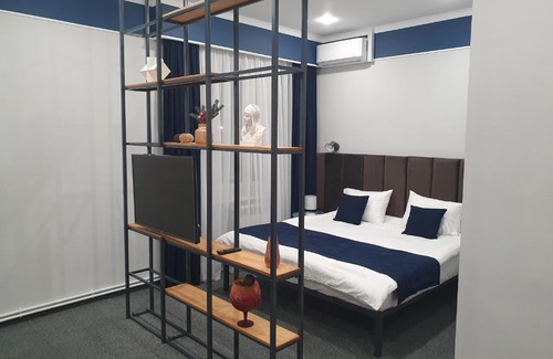 Cheboksary Hotel | Top-Rated Отель Авиатор with Wheelchair Access & Kitchen