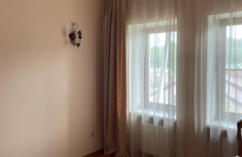 Novoabzakovo Hotel | Discover Hotel Arslan: Breakfast & Kitchen Amenities Await