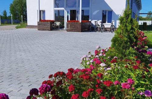 Veliky Novgorod Hotel | Budget-Friendly Retreat at Hotel "Веряжский" with Breakfast