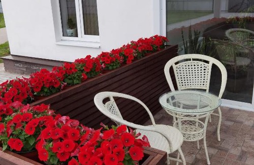 Veliky Novgorod Hotel | Budget-Friendly Retreat at Hotel "Веряжский" with Breakfast