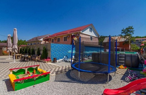 Bzhid Hotel | Villa Solntsa: Guest Rated 10/10 with Pool & Breakfast