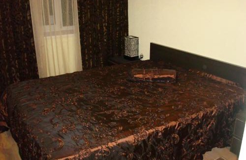 Babushkins'kyi district Hotel | Pet-Friendly Getaway at Hotel Harmony with Hot Tub & More