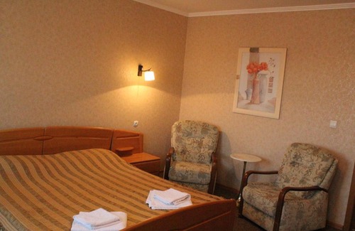 Gusev Hotel | Budget-Friendly Hotel Gloria with Breakfast Included
