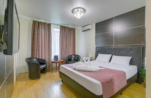 Chertanovo Tsentralnoye District Hotel | Budget-Friendly Hotel on "Prazhskaya" with Hot Tub & Breakfast