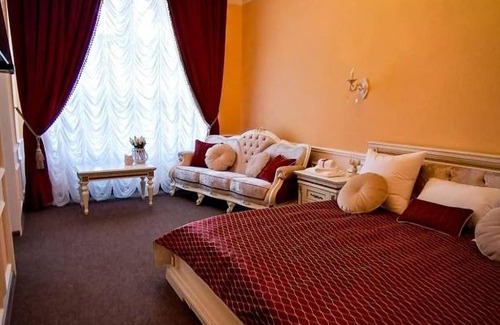 Kosava Hotel | Cozy Пусловских Коссовский дворец with Breakfast Included