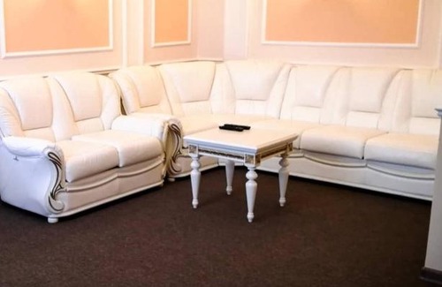 Kosava Hotel | Cozy Пусловских Коссовский дворец with Breakfast Included