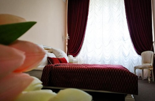 Kosava Hotel | Cozy Пусловских Коссовский дворец with Breakfast Included