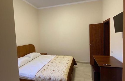 Saratov Hotel | Cozy Hotel Uyt with Kitchen & Breakfast - Rated 9/10!