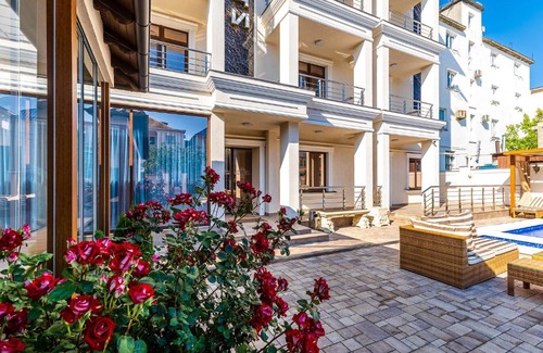 Kabardinka Hotel | Inviting Отель Южные Ночи: 4-Star Comfort with a Pool