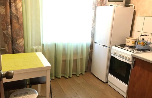 Yaroslavl Historic City Centre Apartment | Cozy Apartment Steps from the Planetarium - Pet Friendly