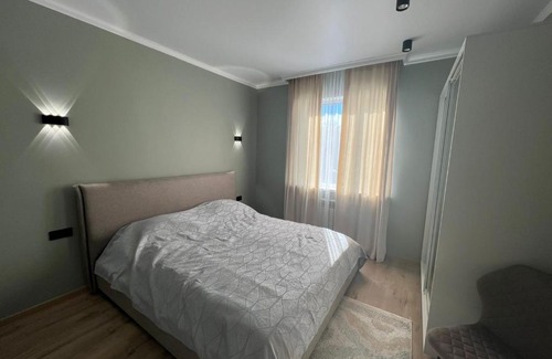 Schuchinsk Apartment | Top-Rated Cottage with Pool & Family-Friendly Amenities