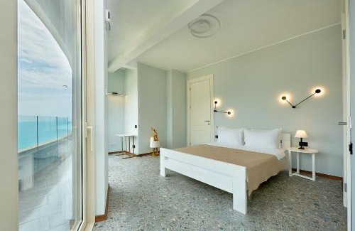 Becici Apartment | Панорамная квартира на первой линии моря Skyline Resort, Becici, Budva