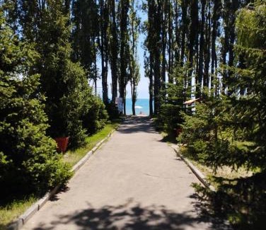 Korumdu Hotel | Pet-Friendly Retreat at Пансионат Нептун for Families