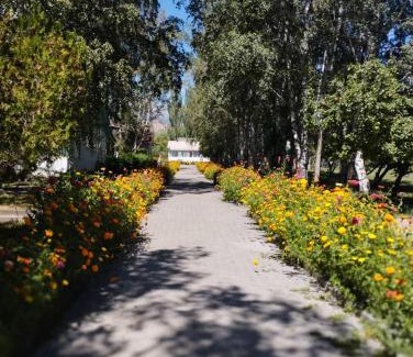Korumdu Hotel | Pet-Friendly Retreat at Пансионат Нептун for Families