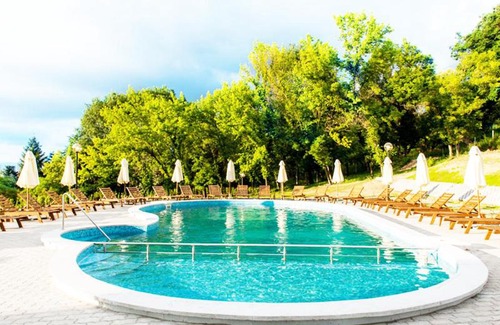 Vranyantsi Hotel | Discover Park Hotel Kyustendil: Guest Rated 9/10 Escape