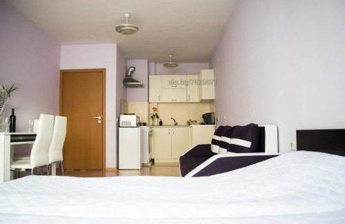 Ruse Apartment | Pet-Friendly Patricia Apartments for Your Family Getaway