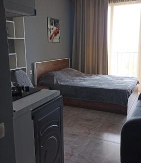 Magnetiti Apartment | Cozy Studio at Zhemchuzhina Ureki - Pet Friendly & Breakfast