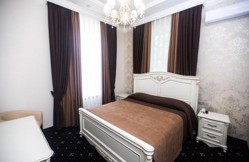 Kirovograd Hotel | Guest Rated 10/10 at Готель Петрівський with Breakfast Included