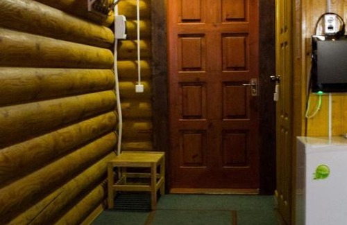 Goryachiy Klyuch House | Pet Friendly Retreat at Поместье Холодный Ручей with Pool