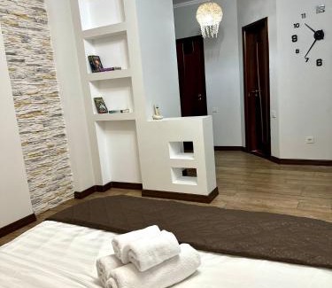 Atyrau Apartment | Guest Rated 10/10: Cozy One-Bedroom Apartment Getaway
