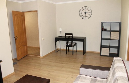 Anapa Apartment | Mesmerizing Fountains: Guest Rated 10/10 Experience