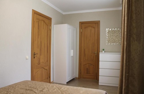 Anapa Apartment | Mesmerizing Fountains: Guest Rated 10/10 Experience