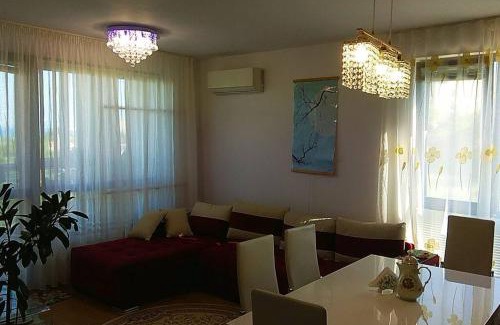 Byala Apartment | Seaside Apartment with Pool and Unmatched Guest Rating 9.9