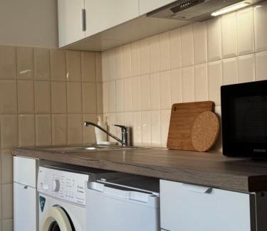 Sarafovo Apartment | Relaxing Sea Studio Getaway in Sarafovo – Pet Friendly