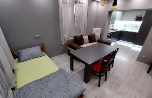 Pernik Apartment | Discover Comfort at При митака - Pet and Child Friendly Stay