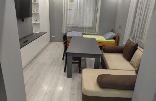 Pernik Apartment | Discover Comfort at При митака - Pet and Child Friendly Stay