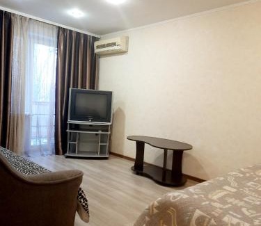 Krivoy Rog Apartment | Prime Location at проспект металлургов 9 - Family Friendly!