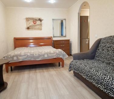 Krivoy Rog Apartment | Prime Location at проспект металлургов 9 - Family Friendly!