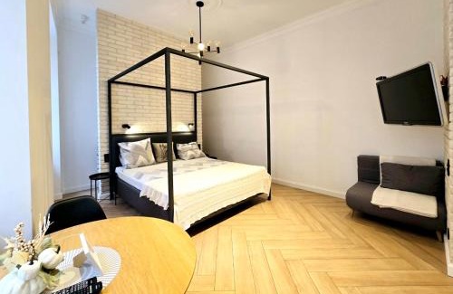 Lviv City Center Apartment | Elegant Apartment in the Heart of Lviv - Rated 9.8/10!