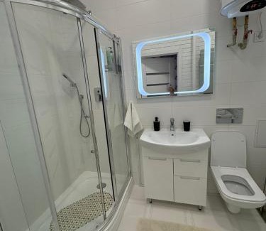 Kryvyi Rih Apartment | Elegant LUX Apartments with Balcony on Central Avenue