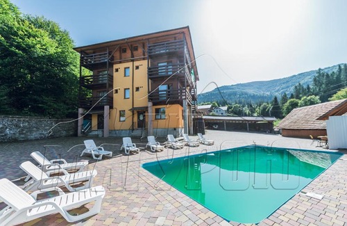 Podobovets Hotel | Discover ПІД МАГУРОЮ: Pet-Friendly Oceanfront Retreat
