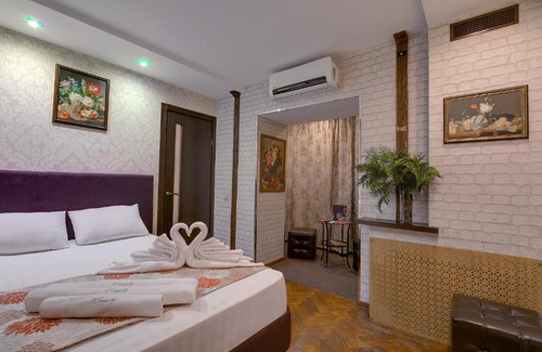 Fili-Davydkovo District Hotel | Inviting Рандеву Пионерская: Pet-Friendly with Breakfast