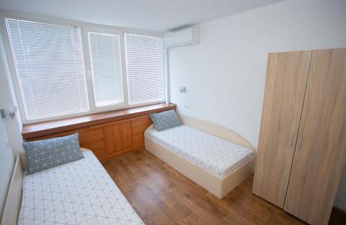 Gabrovo Apartment | Family-Friendly Retreat at Рачо Ковача with Dining Options