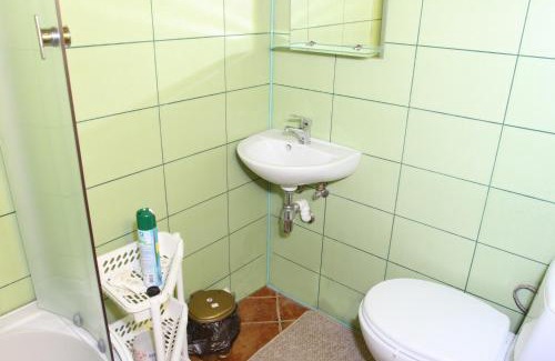 Tatariv Villa | Discover Rебровач: 4-Star Stay with Oceanfront Pool
