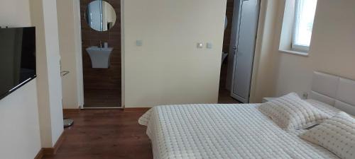Hisarja Apartment | Relax at Релакс Хисаря - Guest Rated 9.9/10!