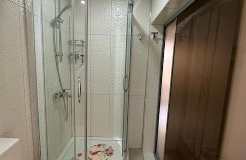 Konakli Apartment | Beachfront Villa Retreat with Pool and Pet-Friendly Amenities