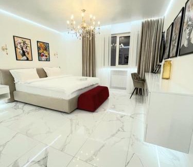 Obolon' Apartment | Stylish 3-Bedroom Apartment on Obolon Waterfront