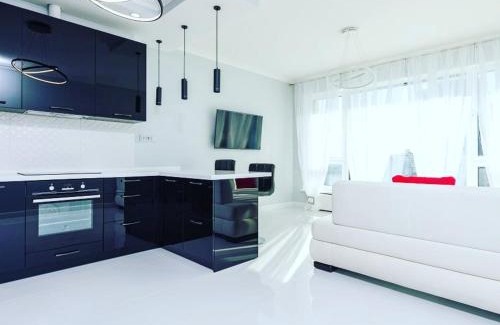 Obolon' Apartment | Inviting 3-Bedroom Apartment with Pool at Dream Town