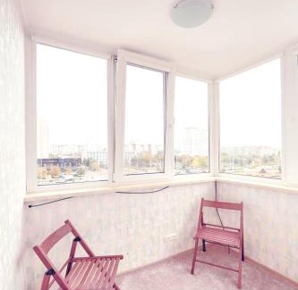 Obolon' Apartment | Elegant 3-Bedroom Apartment on Obolonska Embankment