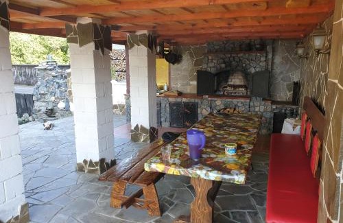 Salikha Cabin | Experience Tranquility at Садиба "Банька у джерела"